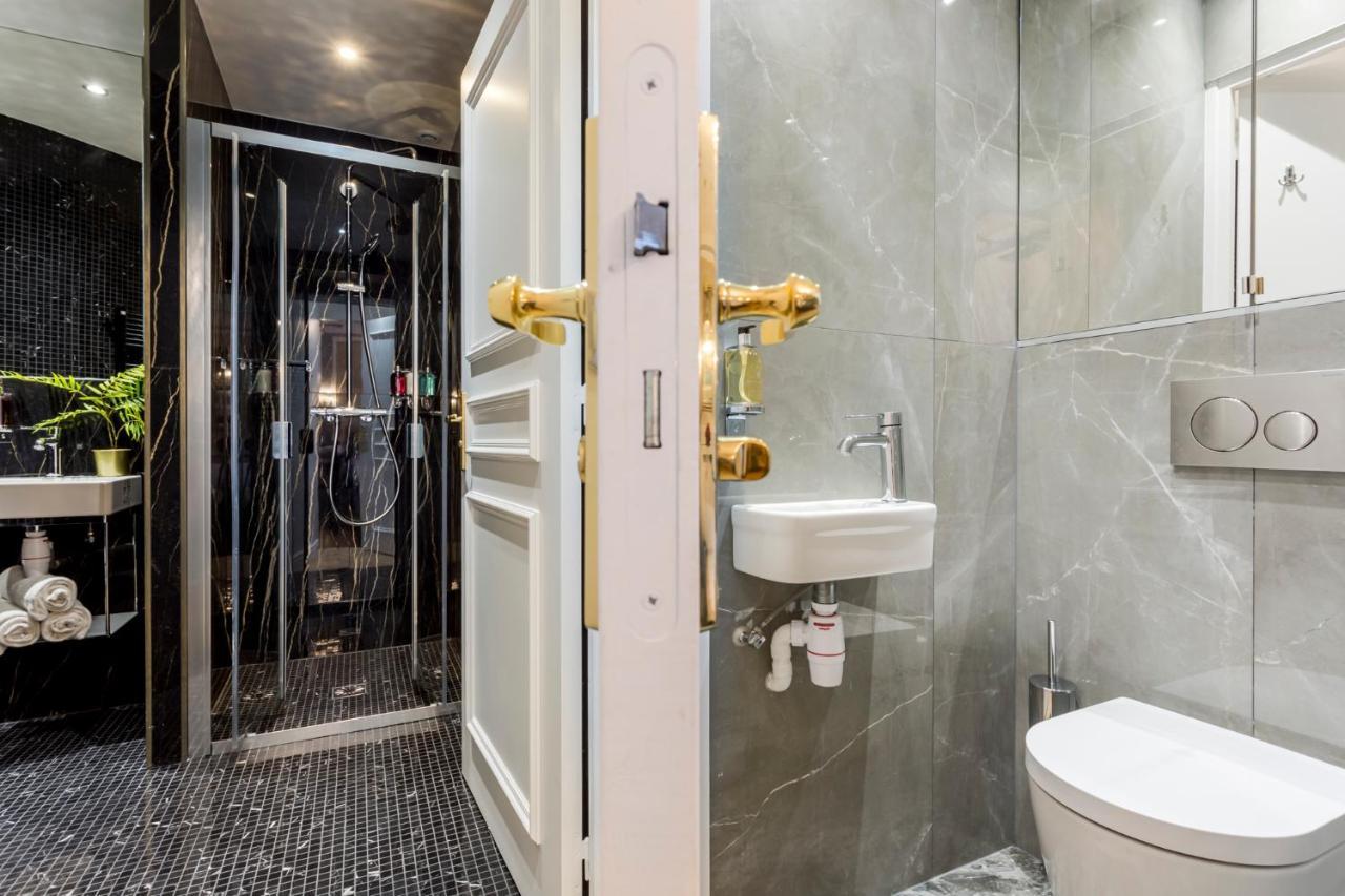Luxury 3 Bedroom 2 Bathroom Apartment - Louvre - With Ac ปารีส ภายนอก รูปภาพ